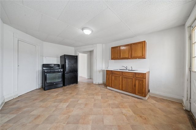 209 Depot St, Youngwood, PA 15697