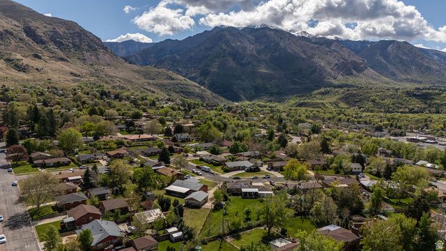 1014 PEACH DR, Ogden, UT 84404