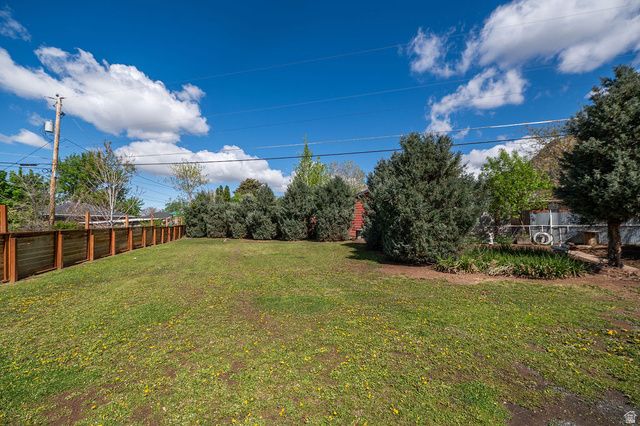 1014 PEACH DR, Ogden, UT 84404