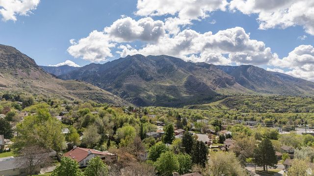 1014 PEACH DR, Ogden, UT 84404