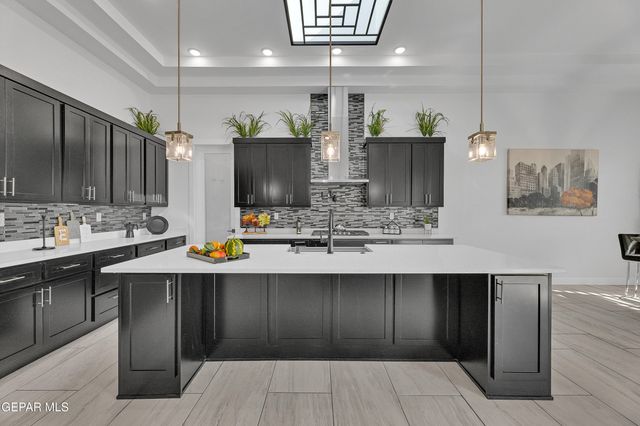 13845 CENTRO VISTA Avenue, Horizon City, TX 79928