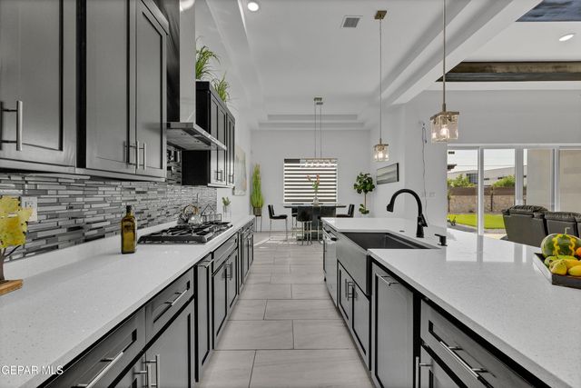 13845 CENTRO VISTA Avenue, Horizon City, TX 79928