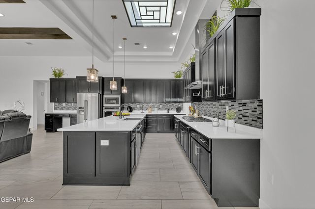 13845 CENTRO VISTA Avenue, Horizon City, TX 79928