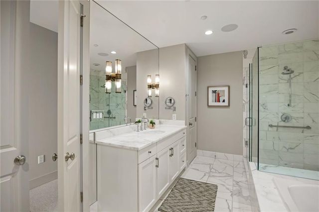 3630 Peachtree Road NE 2604, Atlanta, GA 30326