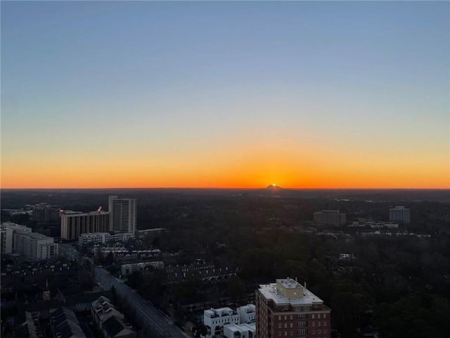 3630 Peachtree Road NE 2604, Atlanta, GA 30326