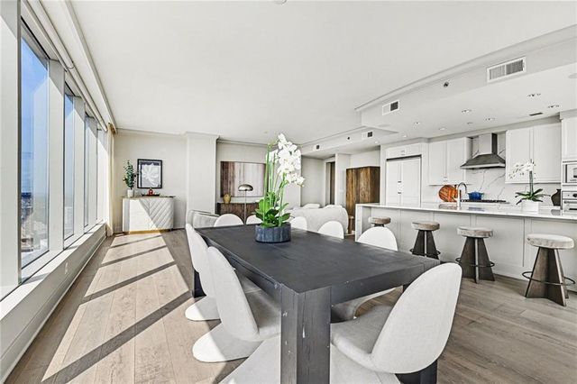 3630 Peachtree Road NE 2604, Atlanta, GA 30326