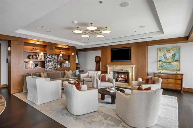 3630 Peachtree Road NE 2604, Atlanta, GA 30326
