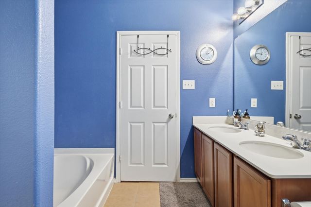 409 Mariscal Place, Fort Worth, TX 76131