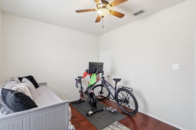 409 Mariscal Place, Fort Worth, TX 76131