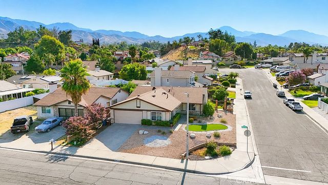 7617 Orange Street, Highland, CA 92346