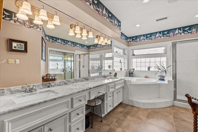 1331 Edwards Drive, San Leon, TX 77539