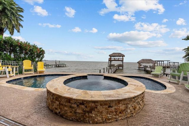 1331 Edwards Drive, San Leon, TX 77539