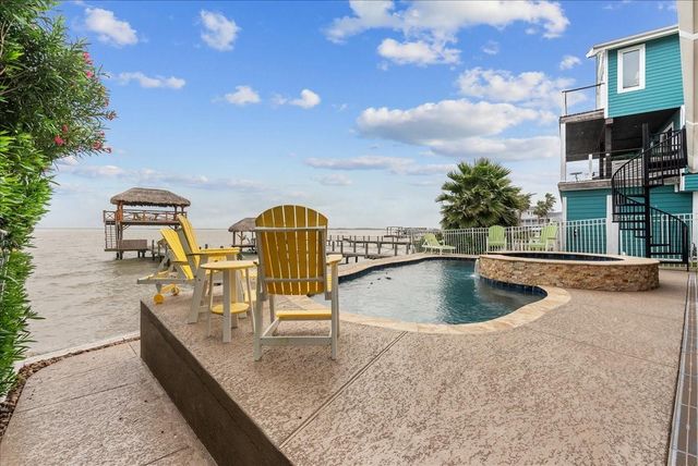 1331 Edwards Drive, San Leon, TX 77539