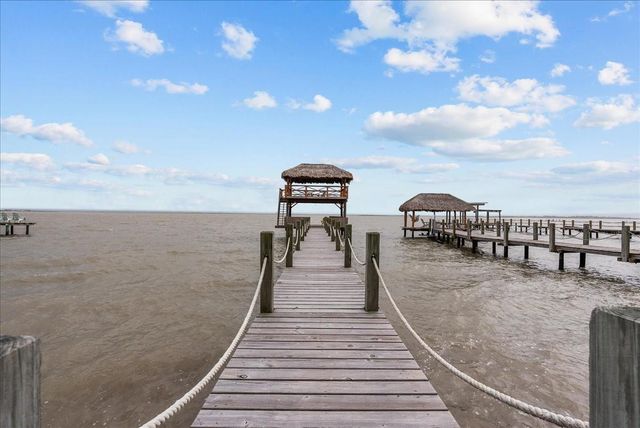 1331 Edwards Drive, San Leon, TX 77539