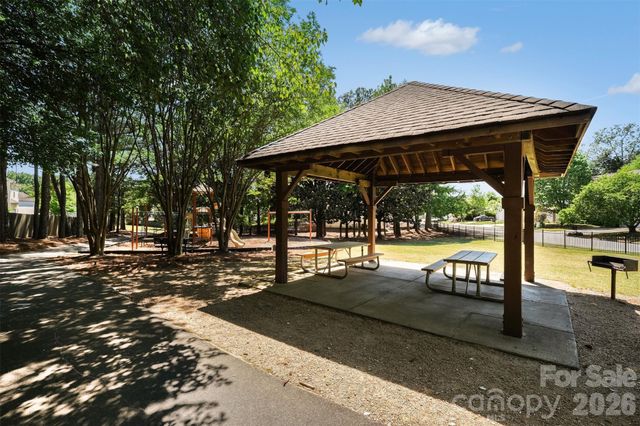 5313 Bentgrass Run Drive, Charlotte, NC 28269