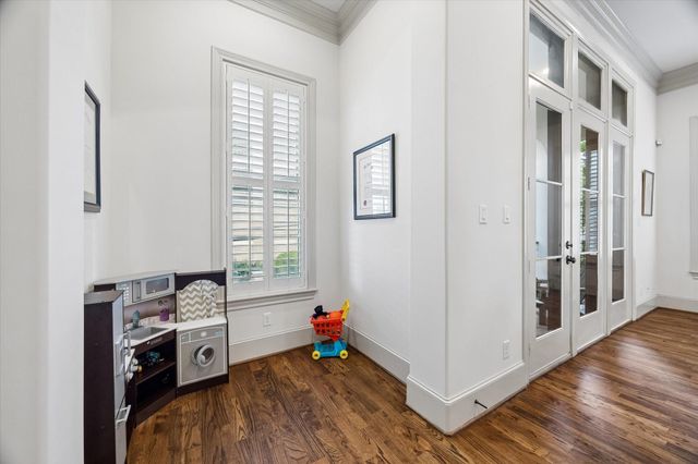 1521 Oakdale Street, Houston, TX 77004