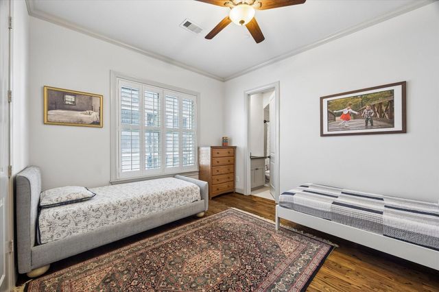 1521 Oakdale Street, Houston, TX 77004