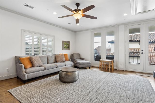 1521 Oakdale Street, Houston, TX 77004