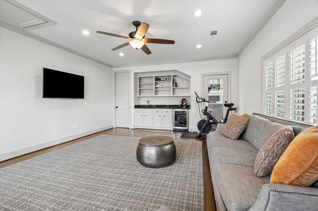 1521 Oakdale Street, Houston, TX 77004