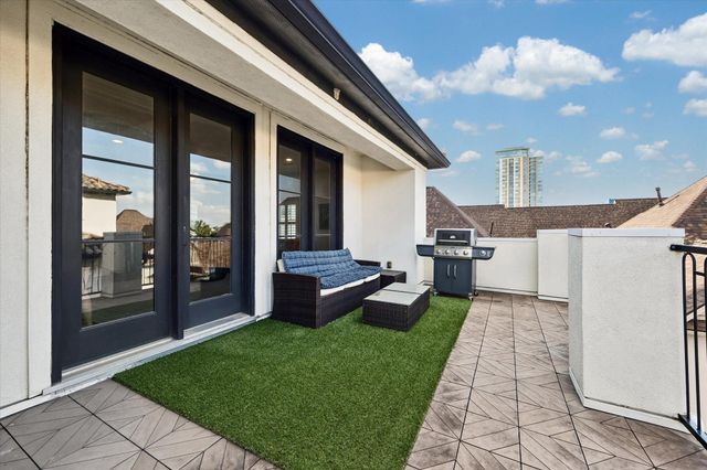 1521 Oakdale Street, Houston, TX 77004