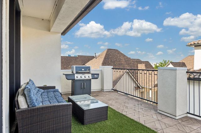 1521 Oakdale Street, Houston, TX 77004