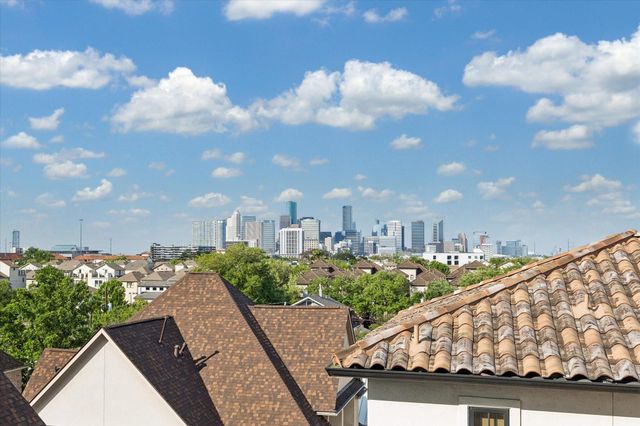 1521 Oakdale Street, Houston, TX 77004