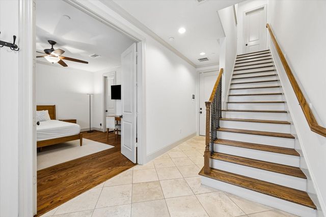 1521 Oakdale Street, Houston, TX 77004