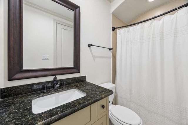 1521 Oakdale Street, Houston, TX 77004