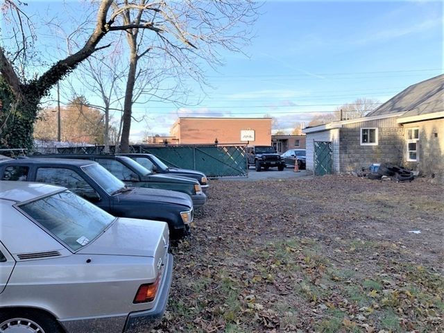 99 Spring St, Fairhaven, MA 02719