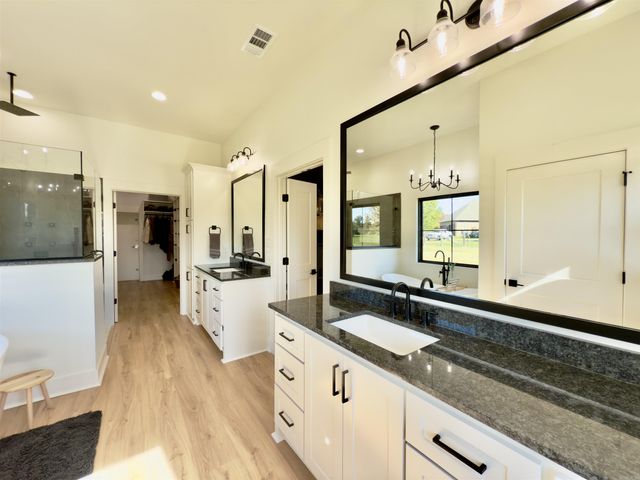 25 Green Meadows Drive, Vilonia, AR 72173