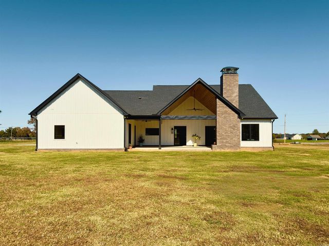 25 Green Meadows Drive, Vilonia, AR 72173