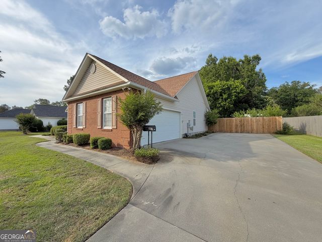 202 Westchester Drive, Dublin, GA 31021