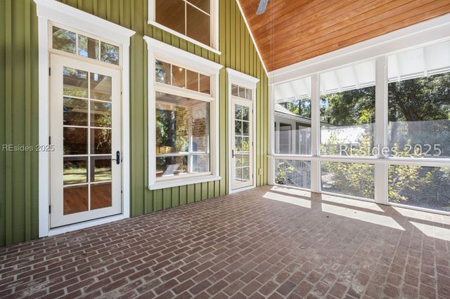 21 Straight Rd, Okatie, SC 29909