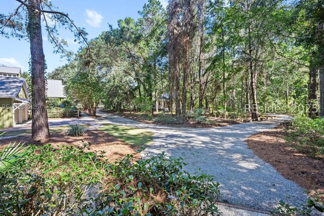 21 Straight Rd, Okatie, SC 29909