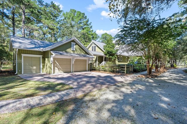 21 Straight Rd, Okatie, SC 29909