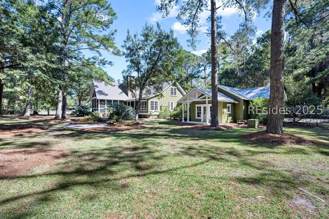 21 Straight Rd, Okatie, SC 29909