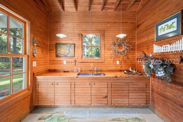 21 Straight Rd, Okatie, SC 29909