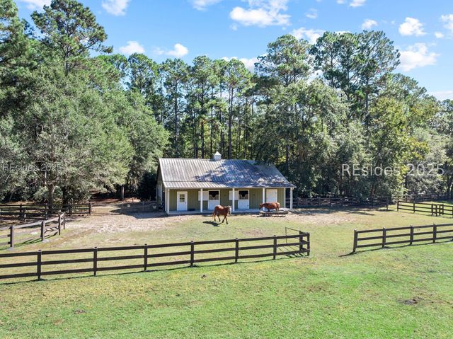 21 Straight Rd, Okatie, SC 29909