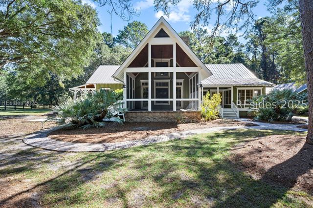 21 Straight Rd, Okatie, SC 29909