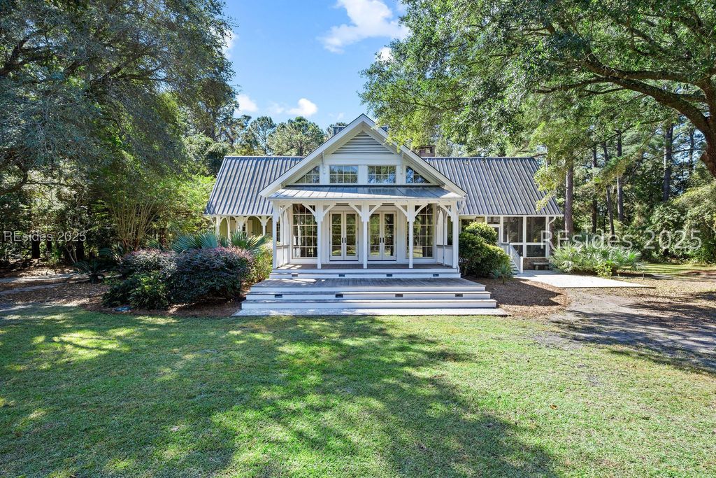 21 Straight Rd, Okatie, SC 29909