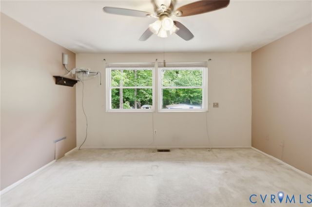 2318 Edenbrook Dr, Henrico, VA 23228