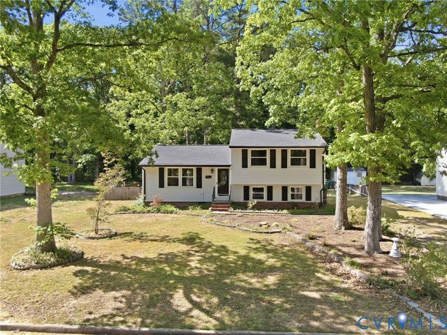 2318 Edenbrook Dr, Henrico, VA 23228