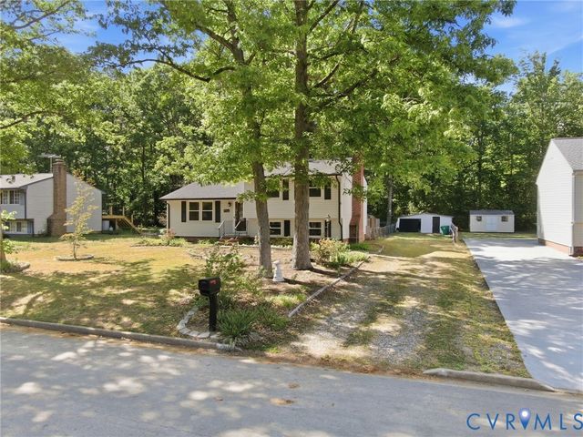 2318 Edenbrook Dr, Henrico, VA 23228