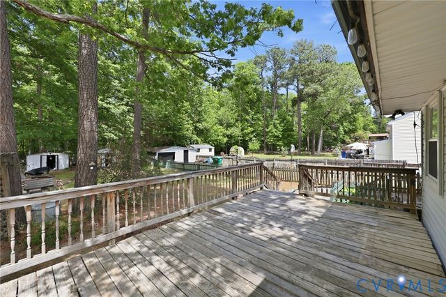 2318 Edenbrook Dr, Henrico, VA 23228