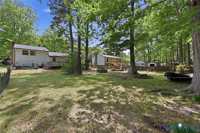 2318 Edenbrook Dr, Henrico, VA 23228