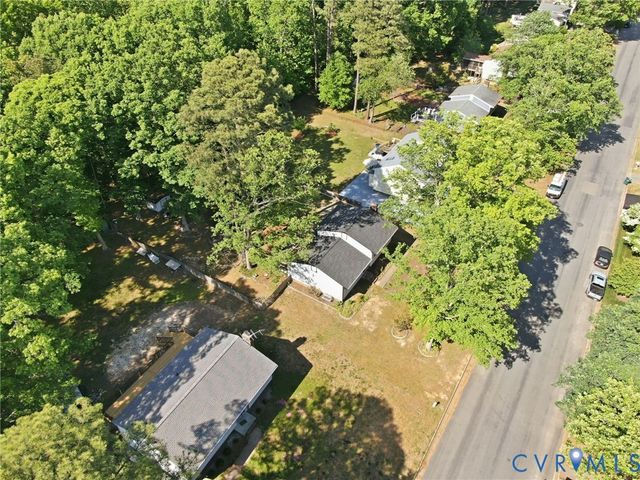 2318 Edenbrook Dr, Henrico, VA 23228