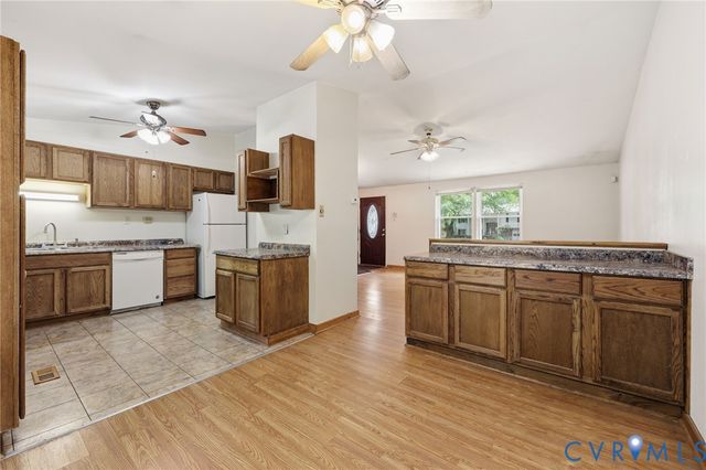 2318 Edenbrook Dr, Henrico, VA 23228
