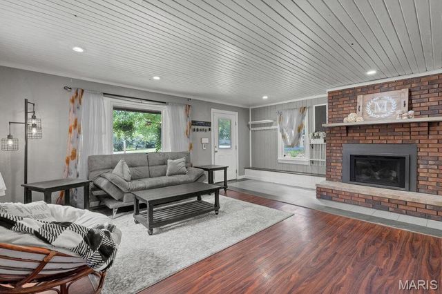 401 N Carter Street, Desloge, MO 63601