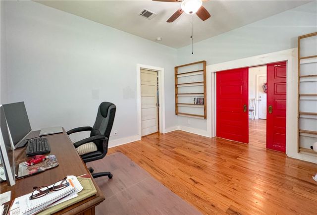 403 N Banks Street, Caldwell, TX 77836