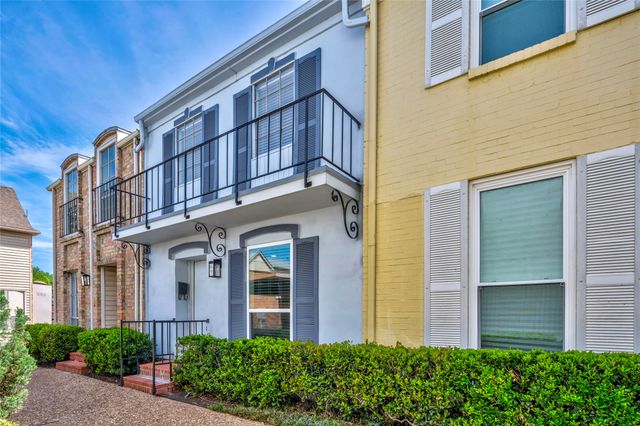 9818 Valley Meadow Place, Dallas, TX 75220
